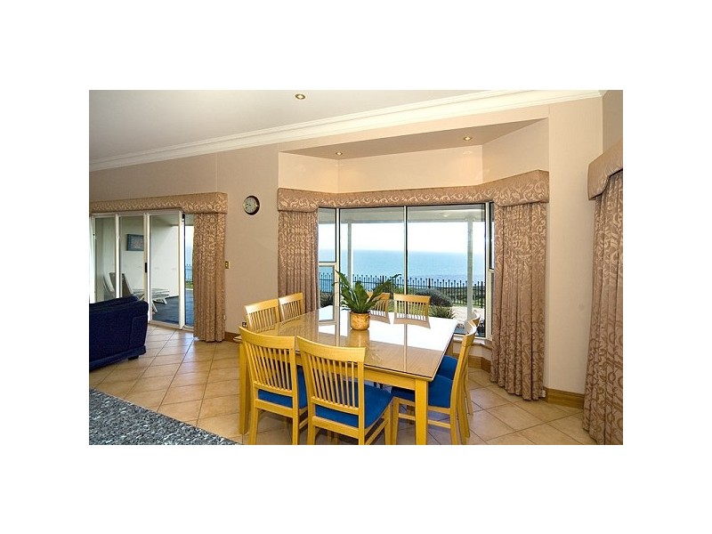 16 Balboa Drive, Hallett Cove SA 5158