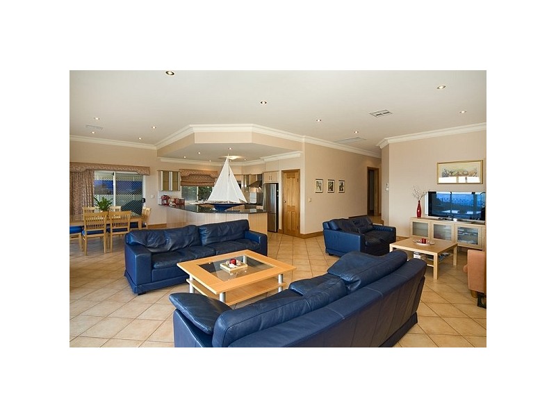 16 Balboa Drive, Hallett Cove SA 5158