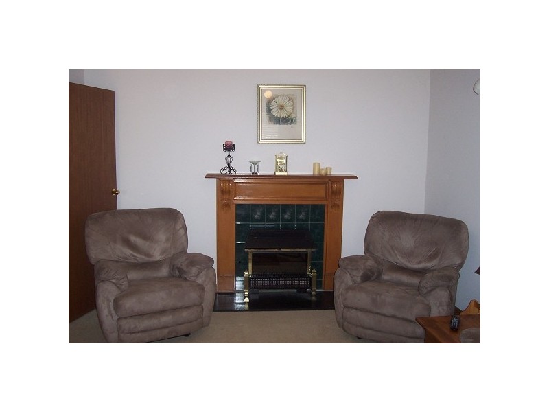 8 Pinehurst Grove, Morphett Vale SA 5162