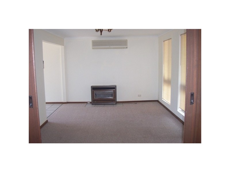 5 McCartney Street, Morphett Vale SA 5162