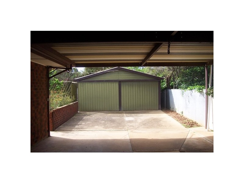 5 McCartney Street, Morphett Vale SA 5162