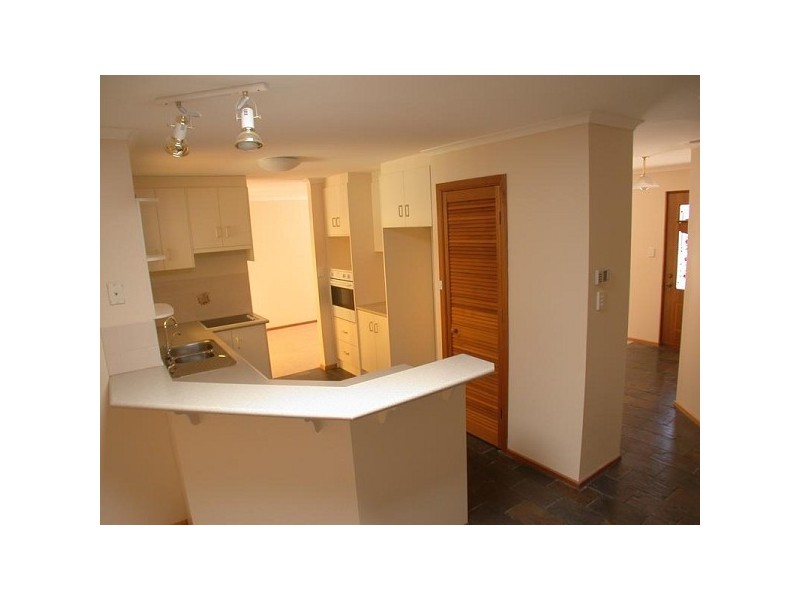 4 Explorer Court, Woodcroft SA 5162