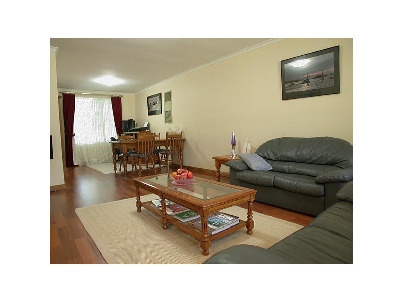 11 Marienberg Rise, Aberfoyle Park SA 5159