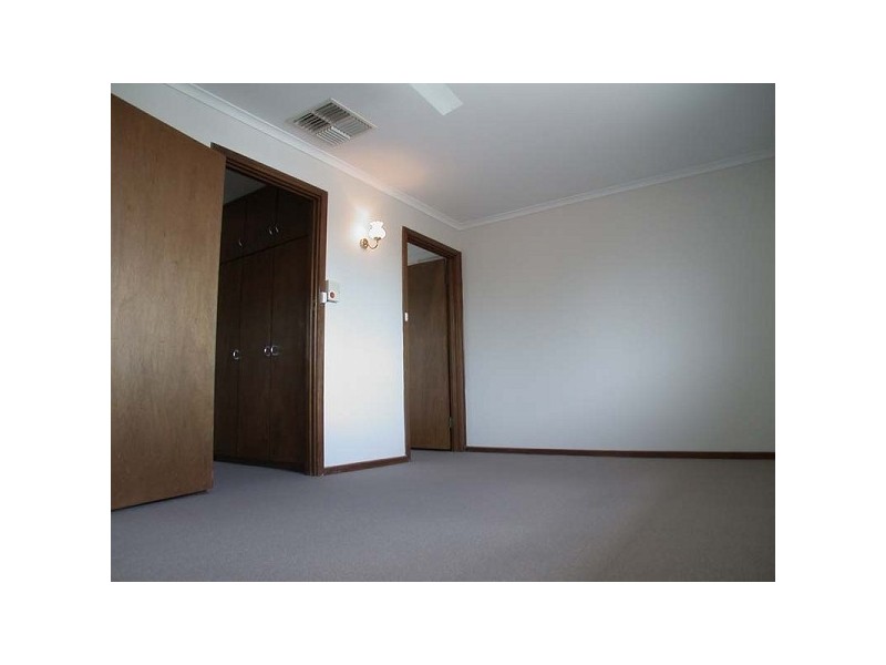 13 Intrepid Crescent, Hallett Cove SA 5158