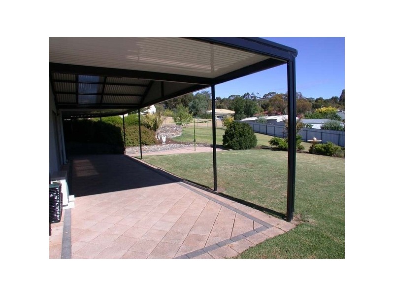 8 Unley Court, Onkaparinga Hills SA 5163