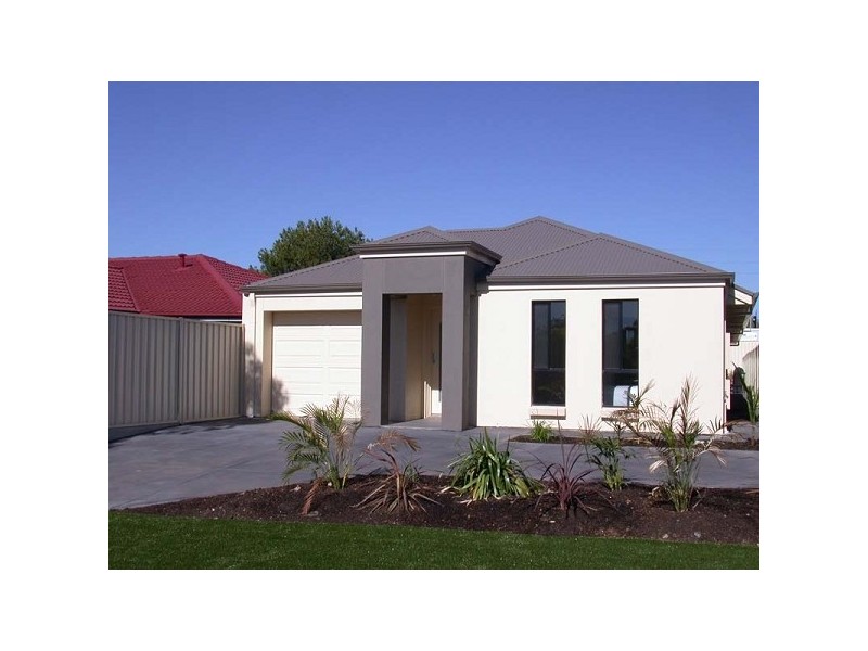 4 Robertson Street, Christies Beach SA 5165