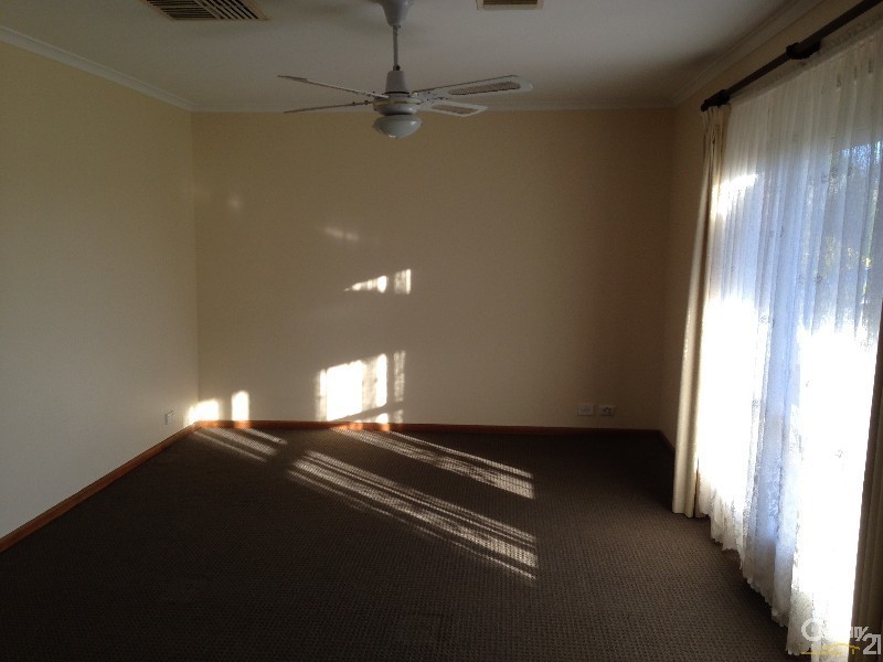 14 Cass Court, Woodcroft SA 5162