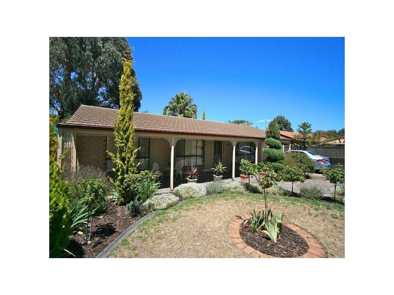 4 Burke Street, Hackham SA 5163