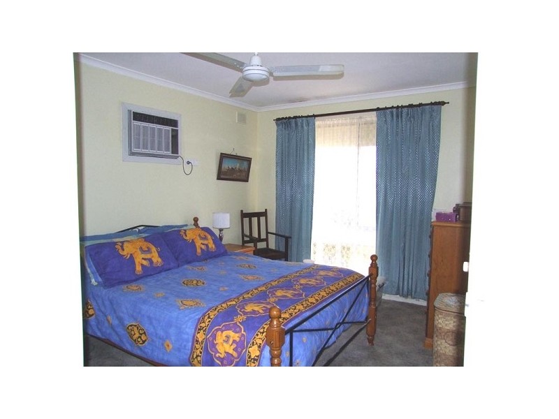 16 Weeroona Avenue, Port Noarlunga South SA 5167