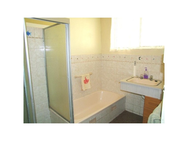 16 Weeroona Avenue, Port Noarlunga South SA 5167