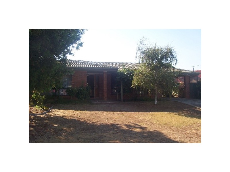 12 Trelawney Crescent, Huntfield Heights SA 5163