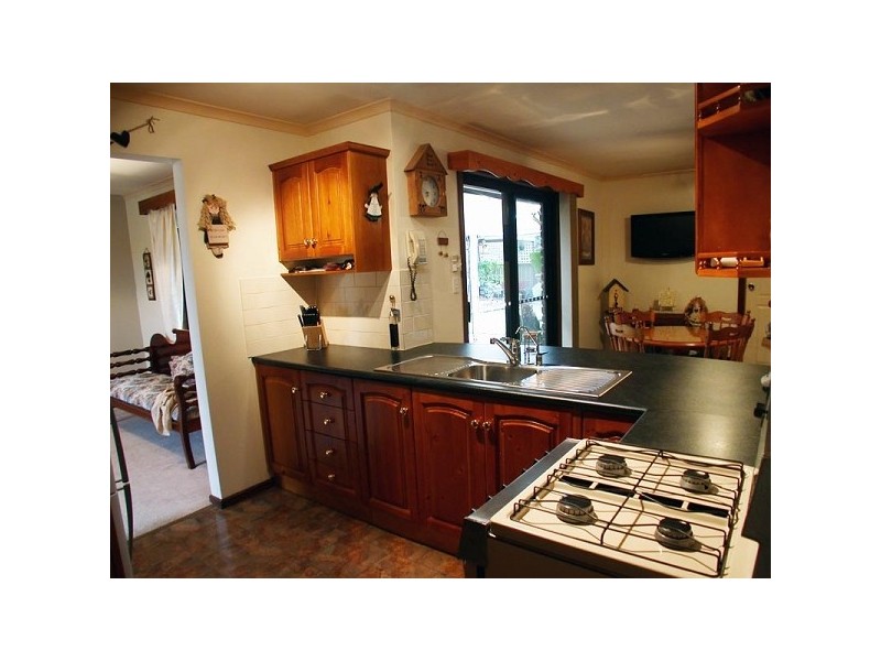 12 Warburton Drive, Woodcroft SA 5162