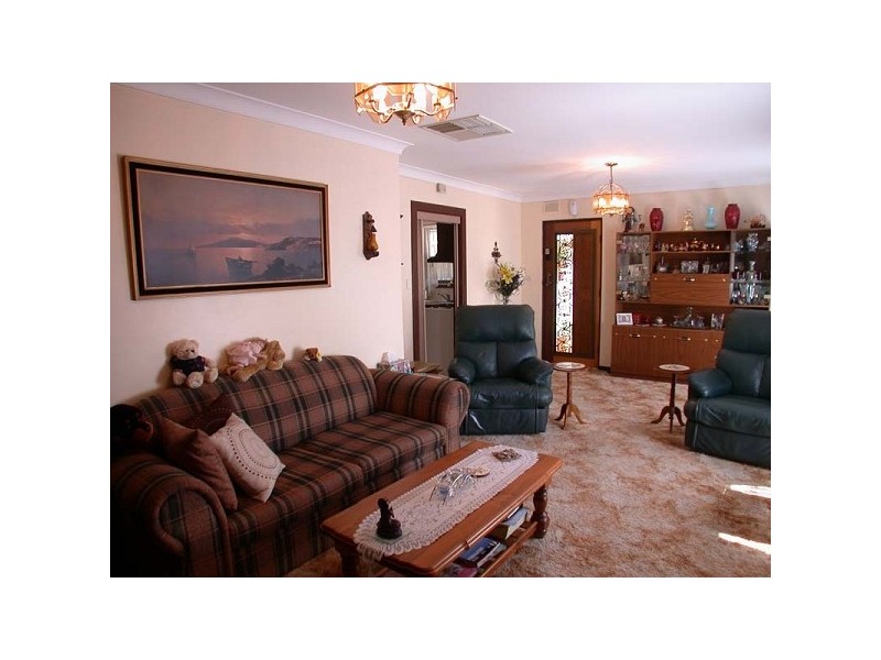 2 Panorama Avenue, Hackham SA 5163