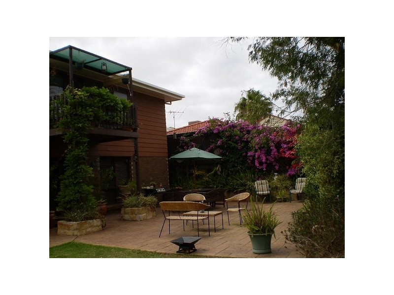 10 Siesta Crescent, Maslin Beach SA 5170