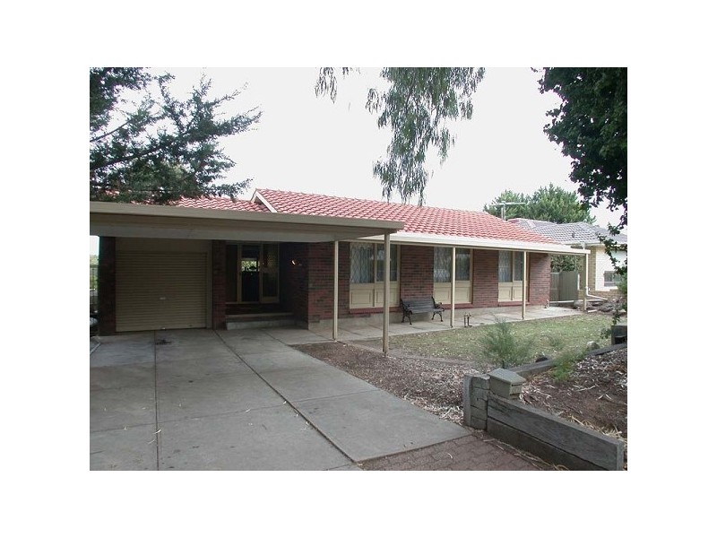 8 Richard Avenue, Hackham SA 5163