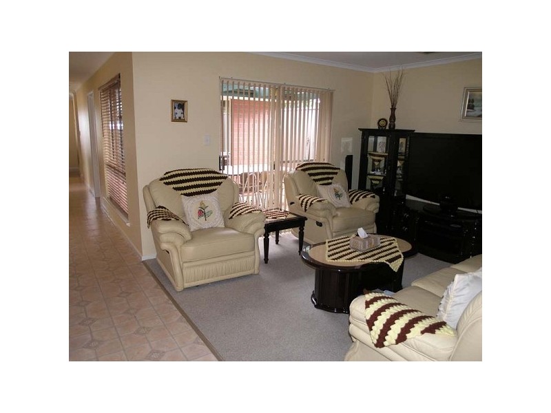 13 Mullen Close, Woodcroft SA 5162