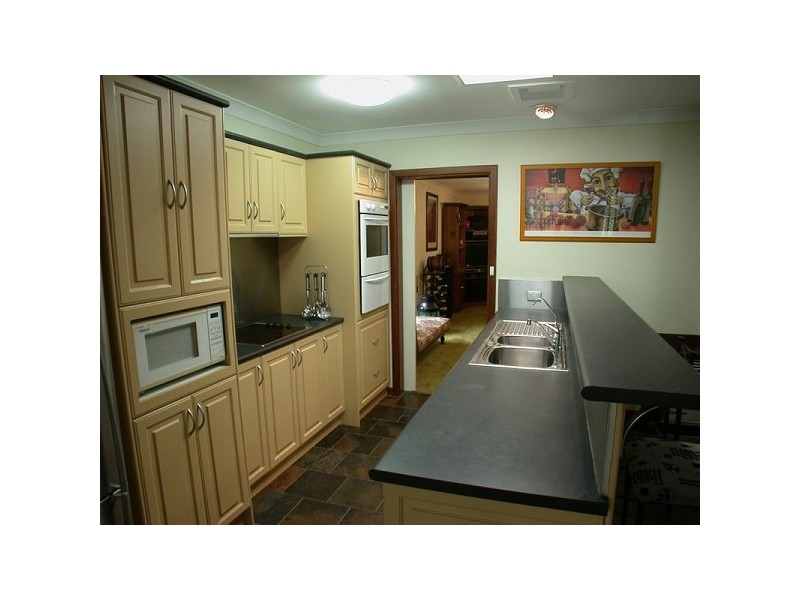 9 Sussex Crescent, Morphett Vale SA 5162