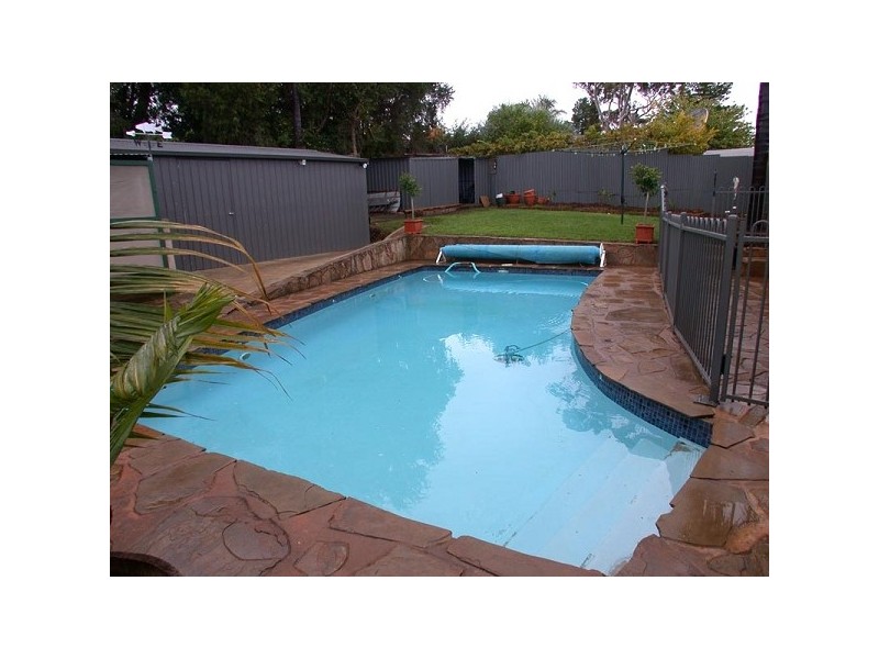 9 Sussex Crescent, Morphett Vale SA 5162