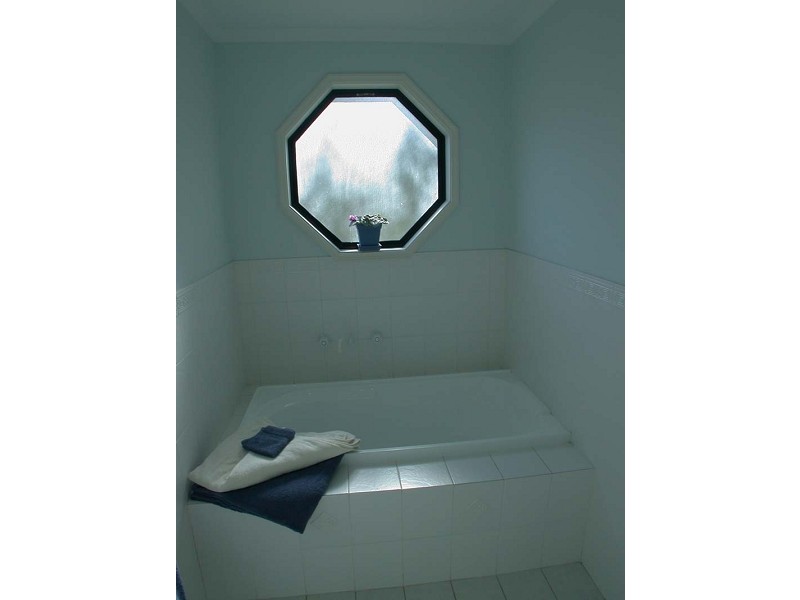 4 Peppermint Grove, Aberfoyle Park SA 5159