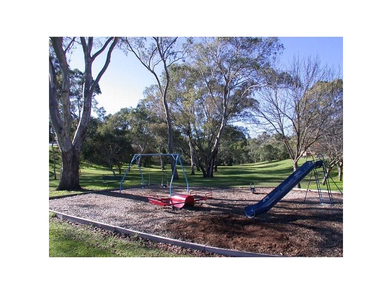 4 Peppermint Grove, Aberfoyle Park SA 5159