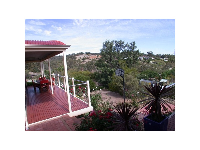 24 Vaucluse Drive, Happy Valley SA 5159