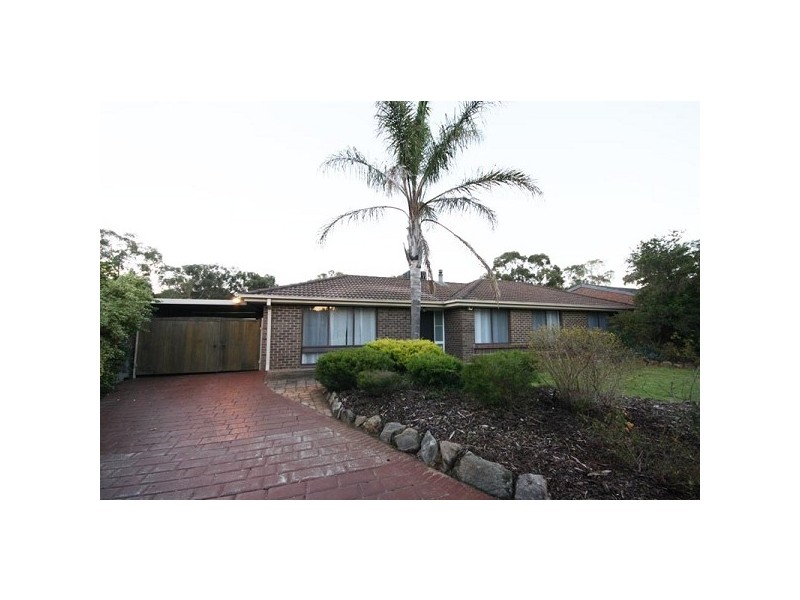 15 Paltarra Grove, Aberfoyle Park SA 5159