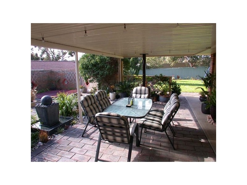 3 Farnsworth Drive, Morphett Vale SA 5162