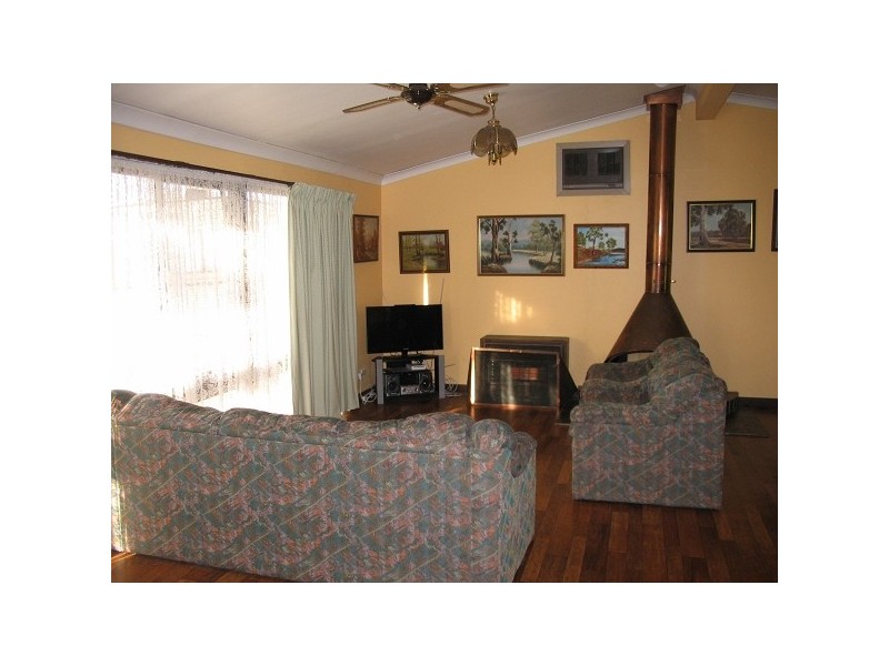 2 Manooka Road, Morphett Vale SA 5162