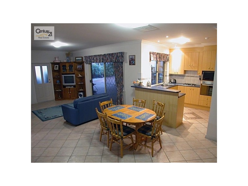 39 Horseshoe Drive, Woodcroft SA 5162