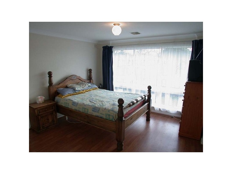 16 Dickson Road, Morphett Vale SA 5162