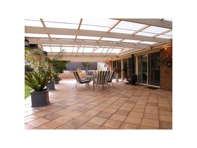 5 Peony Court, Morphett Vale SA 5162