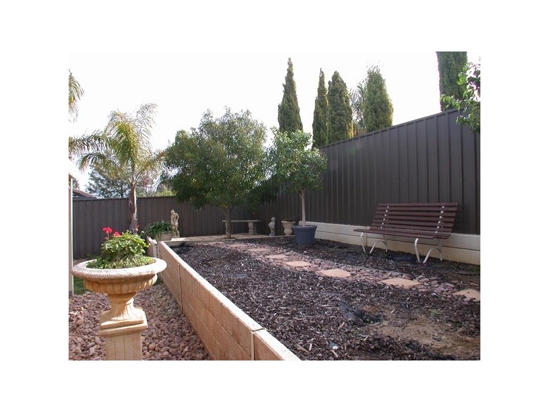 5 Peony Court, Morphett Vale SA 5162