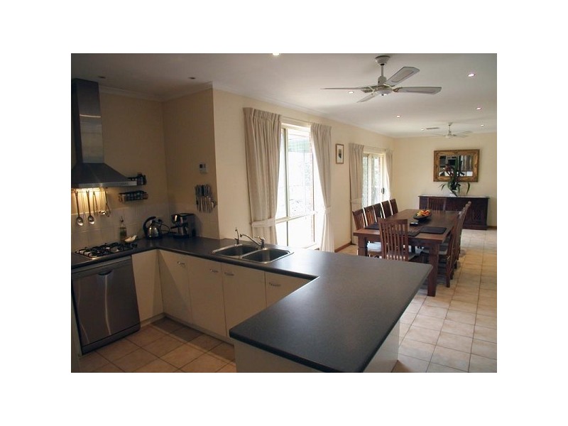 8 Investigator Drive, Woodcroft SA 5162