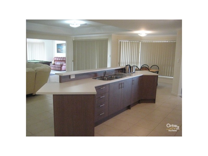 4 Sameden Drive, Noarlunga Downs SA 5168