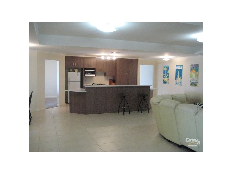 4 Sameden Drive, Noarlunga Downs SA 5168