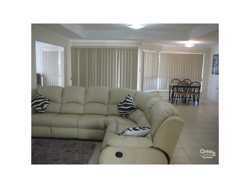 4 Sameden Drive, Noarlunga Downs SA 5168