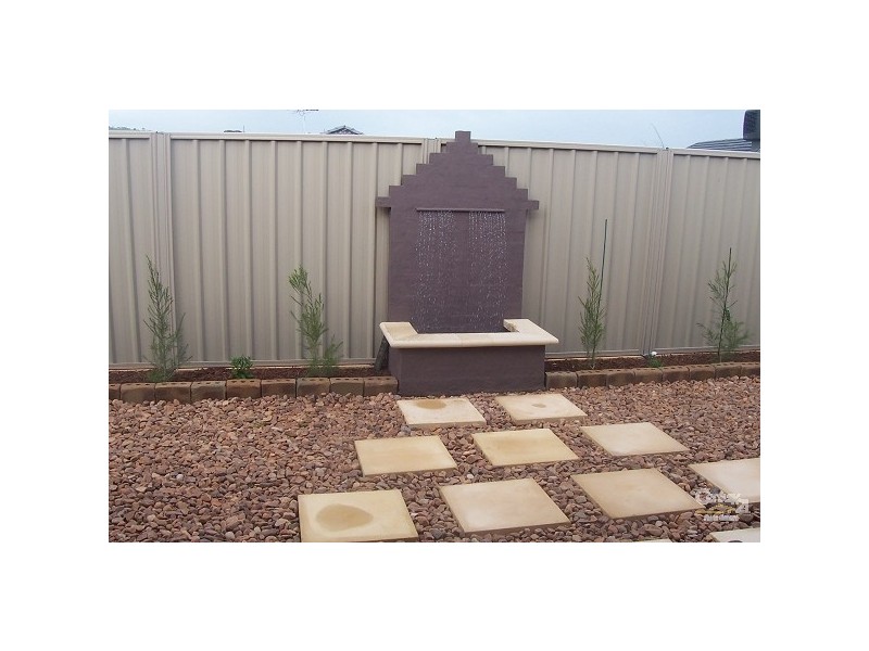 4 Sameden Drive, Noarlunga Downs SA 5168