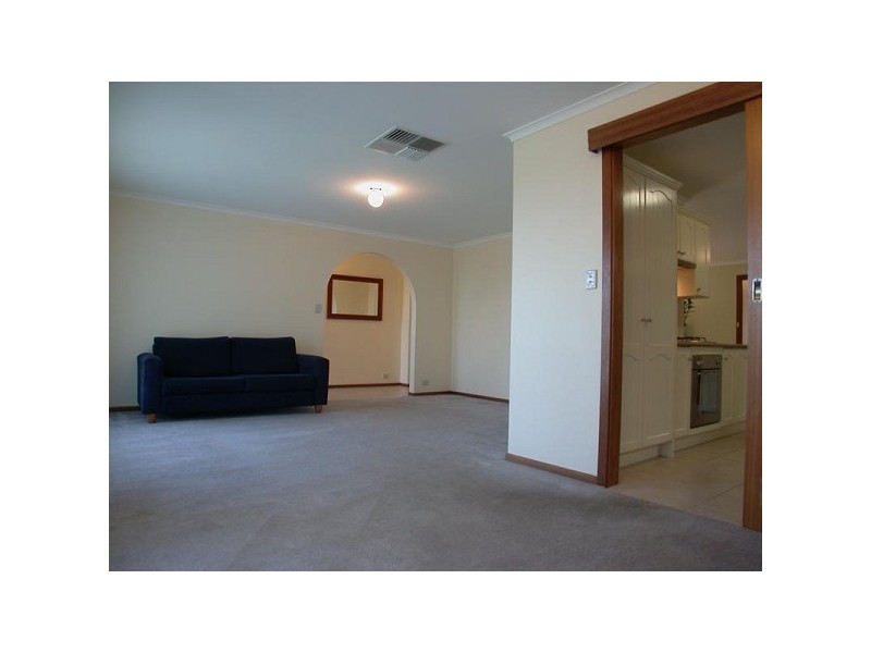 19 Sir James Hardy Way, Woodcroft SA 5162