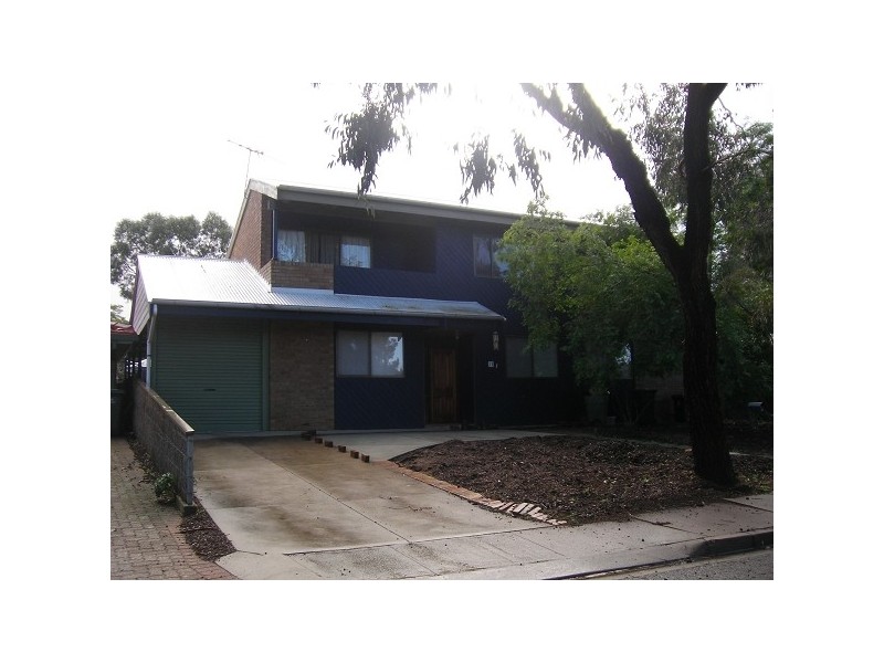 15 Flinders Crescent, Hackham SA 5163