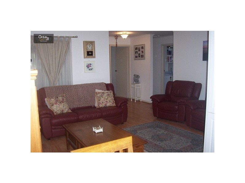 22 Shillabeer Crescent, Woodcroft SA 5162