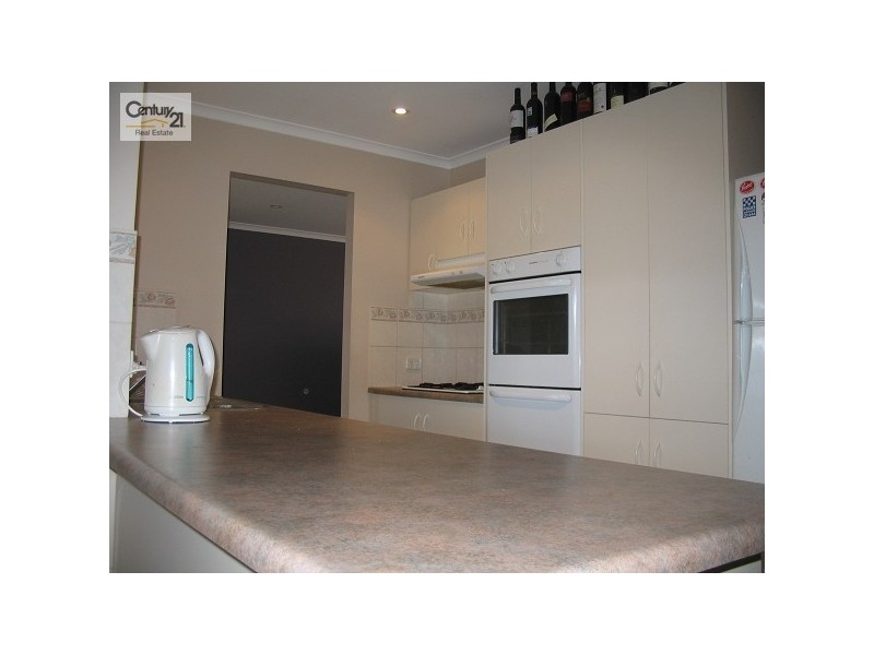 8 Paradine Way, Morphett Vale SA 5162