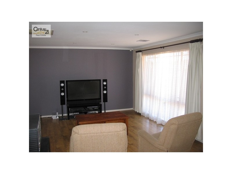 8 Paradine Way, Morphett Vale SA 5162