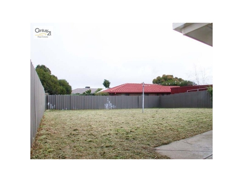 11 Spencer Drive, Morphett Vale SA 5162