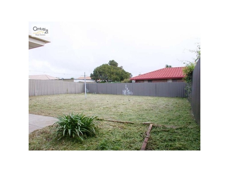 11 Spencer Drive, Morphett Vale SA 5162