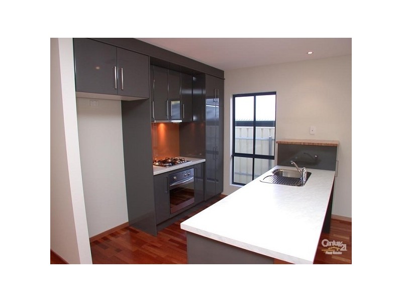 16 Nigel Lane, Hackham SA 5163