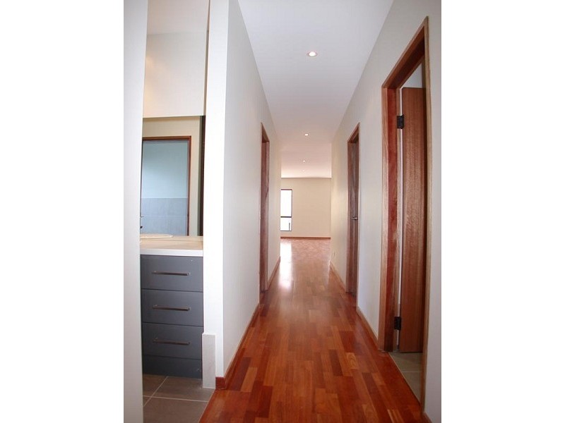 16 Nigel Lane, Hackham SA 5163