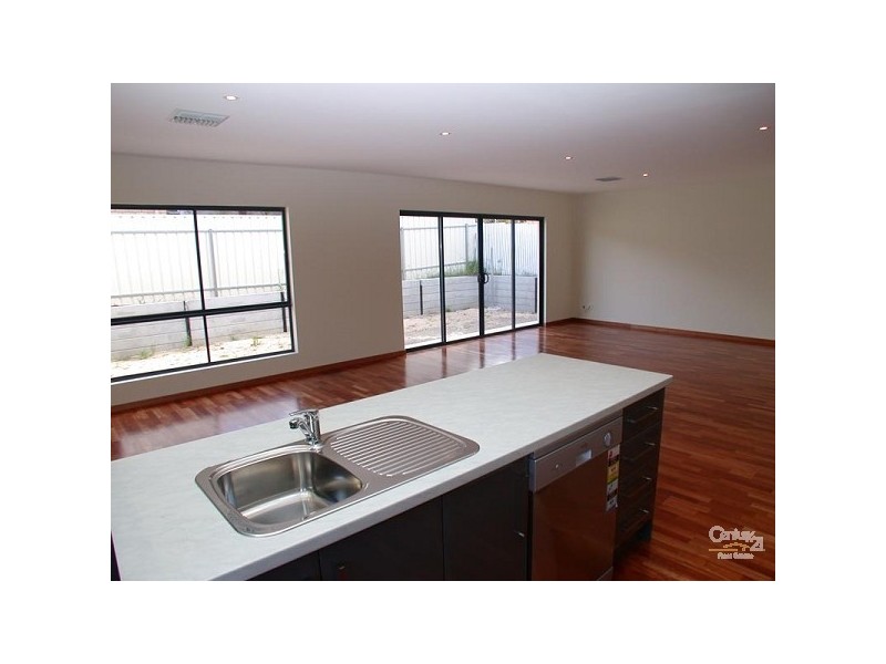 16 Nigel Lane, Hackham SA 5163