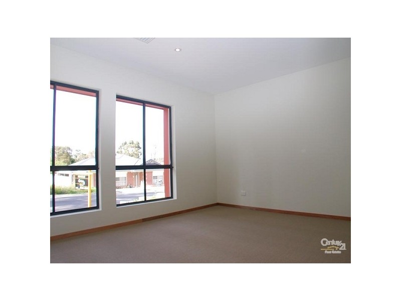 16 Nigel Lane, Hackham SA 5163