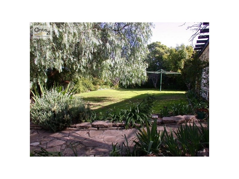 16 Eustace Crescent, Christie Downs SA 5164