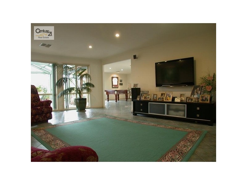 58 Riddoch Crescent, Woodcroft SA 5162